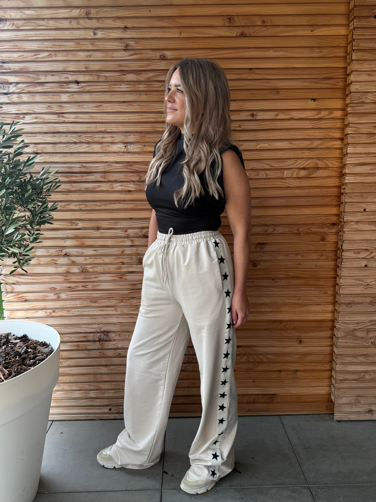 Straight Leg Jogger | Star Detail