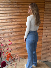 High Waist | Button Jeans