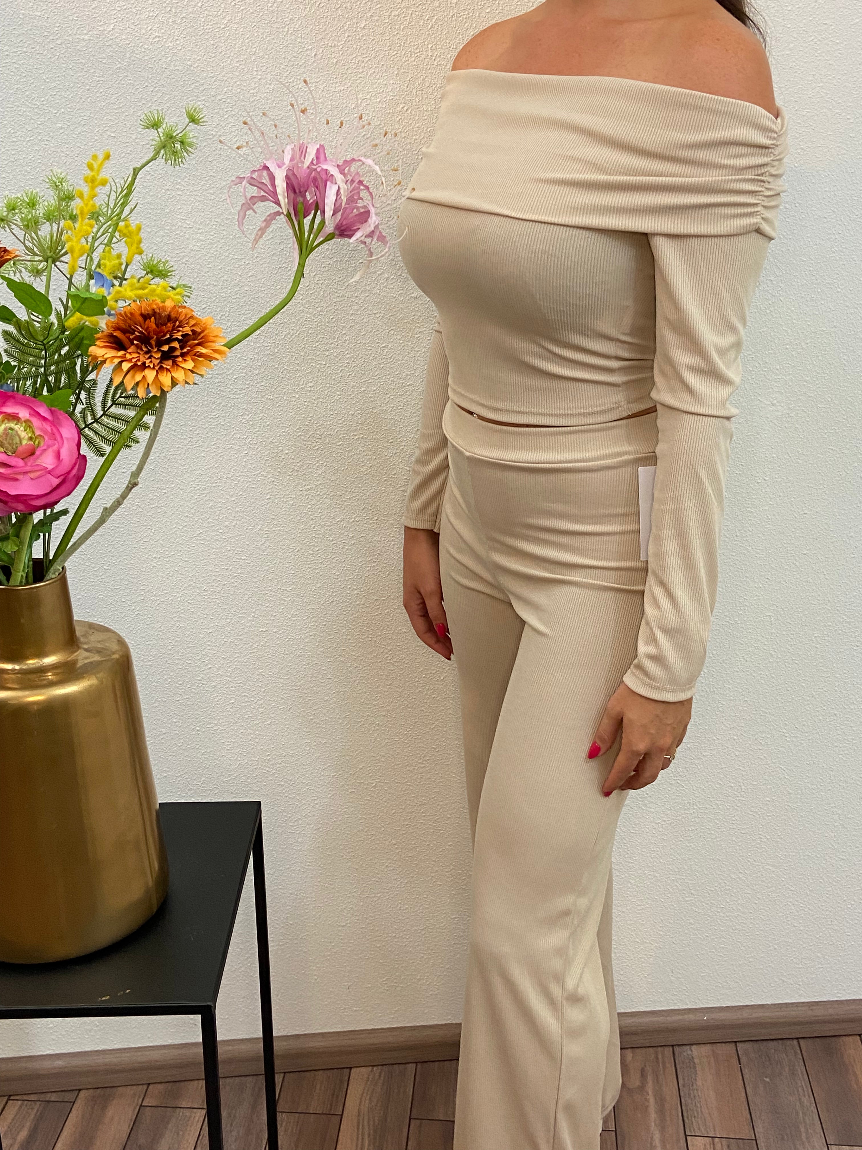 Nela | 2 Pieces Set. | Sale